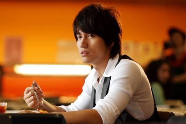 娱乐圈工作人员吃瓜